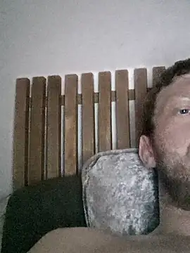 Snapshot of rippedbritish chatting on November 8, 10:48 am rippedbritish online show from November 8, 10:48 am