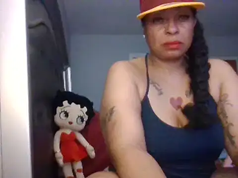 Snapshot of MSweetLindaParks chatting on March 2, 10:48 pm MSweetLindaParks online show from March 2, 10:48 pm