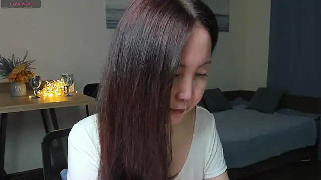 Snapshot of AvroraSakura chatting on February 2, 8:08 pm AvroraSakura online show from February 2, 8:08 pm
