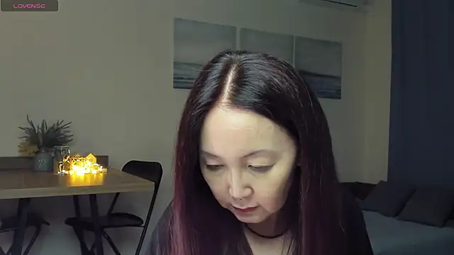 Snapshot of AvroraSakura chatting on February 15, 3:39 pm AvroraSakura online show from February 15, 3:39 pm