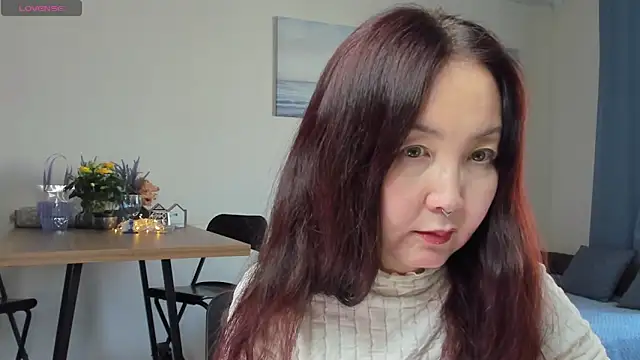 Snapshot of AvroraSakura chatting on February 28, 1:14 pm AvroraSakura online show from February 28, 1:14 pm