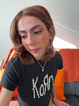 Evangelyne 1 online show from November 21, 1:21 pm