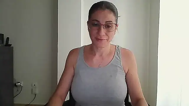 Snapshot of Sanada_hot chatting on October 4, 8:23 am Sanada hot online show from October 4, 8:23 am