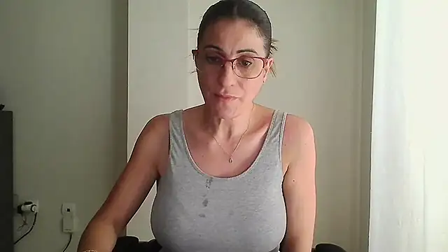 Snapshot of Sanada_hot chatting on November 3, 10:16 am Sanada hot online show from November 3, 10:16 am