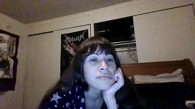 petitedoll29 online show from December 6, 4:25 am