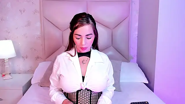 ambar sullivan online show from November 2, 11:34 am