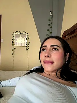 isabella jade online show from September 18, 1:46 pm