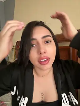 isabella jade online show from October 4, 2:04 pm