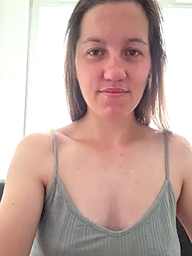 Snapshot of Nicole-Ray chatting on July 2, 8:09 am Nicole-Ray online show from July 2, 8:09 am