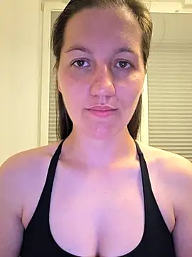 Snapshot of Nicole-Ray chatting on July 5, 8:16 pm Nicole-Ray online show from July 5, 8:16 pm