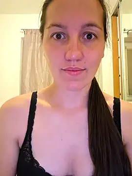 Snapshot of Nicole-Ray chatting on July 25, 8:17 pm Nicole-Ray online show from July 25, 8:17 pm
