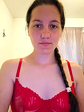 Snapshot of Nicole-Ray chatting on August 5, 6:22 pm Nicole-Ray online show from August 5, 6:22 pm