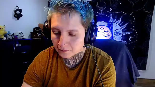 Marieblueeyes online show from February 6, 4:53 am