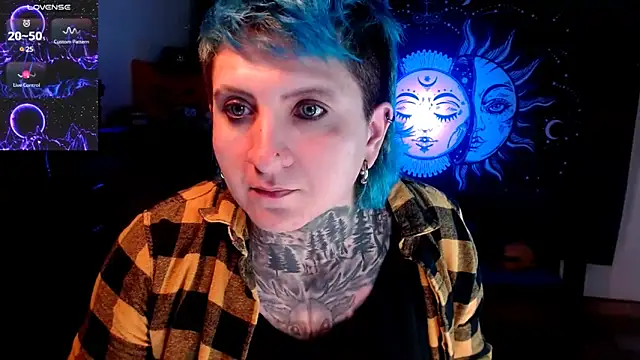 Marieblueeyes online show from February 28, 3:04 am