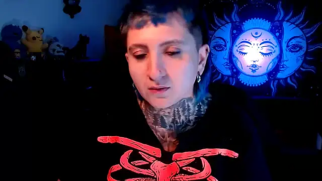 Marieblueeyes online show from March 8, 6:54 am