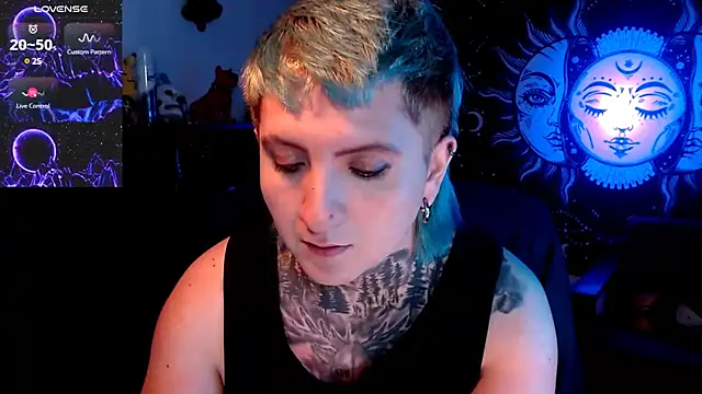 Marieblueeyes online show from March 16, 2:32 am