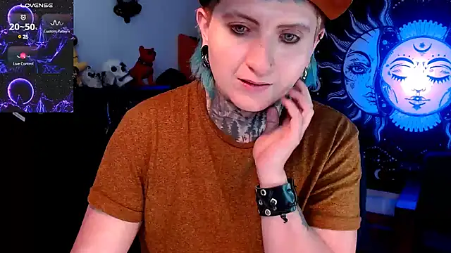 Marieblueeyes online show from March 19, 12:45 pm