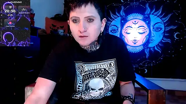 Marieblueeyes online show from March 23, 7:53 am