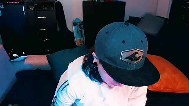 Marieblueeyes online show from October 1, 2:28 am