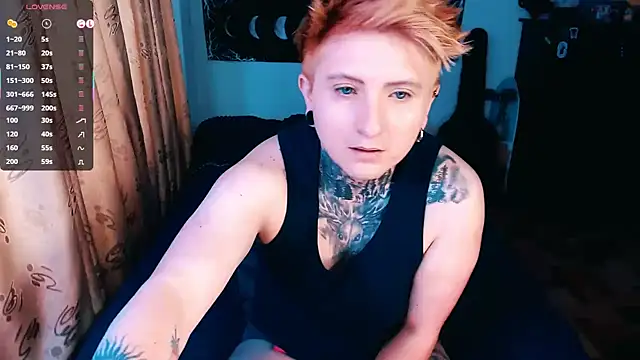 Marieblueeyes online show from October 30, 9:15 pm