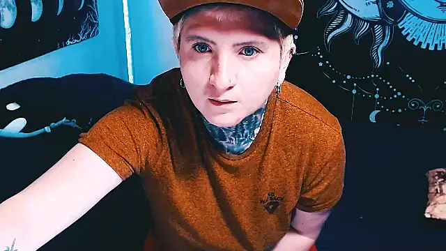 Marieblueeyes online show from February 10, 12:48 am