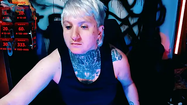 Marieblueeyes online show from June 6, 3:33 am