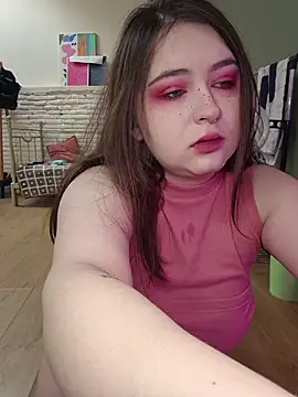 Snapshot of Yammy_Yumi chatting on June 25, 2:32 pm Yammy Yumi online show from June 25, 2:32 pm
