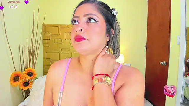 Julia Haye online show from January 28, 5:00 am