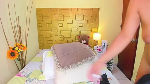 Julia Haye online show from March 2, 10:14 am