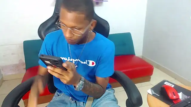 ManSant online show from November 15, 4:36 pm