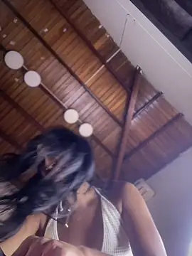 Ashly Miller online show from February 28, 8:10 pm