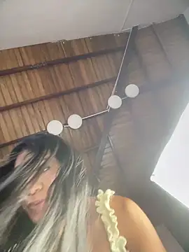 Ashly Miller online show from March 4, 7:53 pm