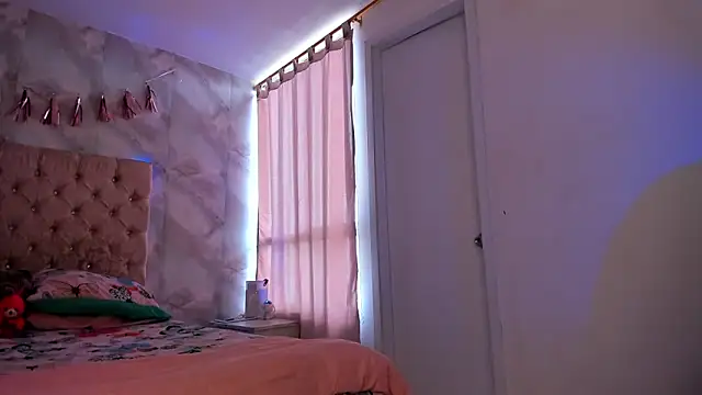 KatalinaMillan online show from December 23, 5:22 pm