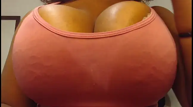 Snapshot of biggracie chatting on March 2, 6:40 pm biggracie online show from March 2, 6:40 pm