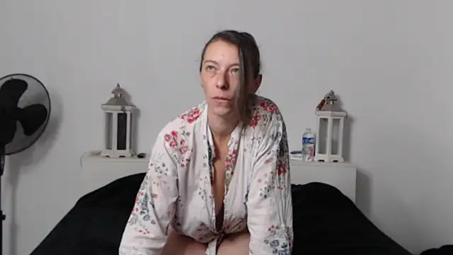 Oriane Jackson online show from November 7, 11:10 am