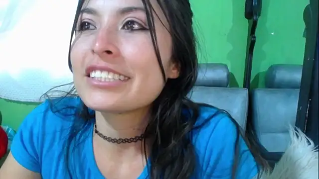 Alexandrasaenz online show from December 29, 10:25 pm