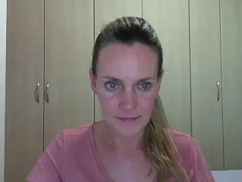 Annylove1 online show from February 26, 10:42 pm