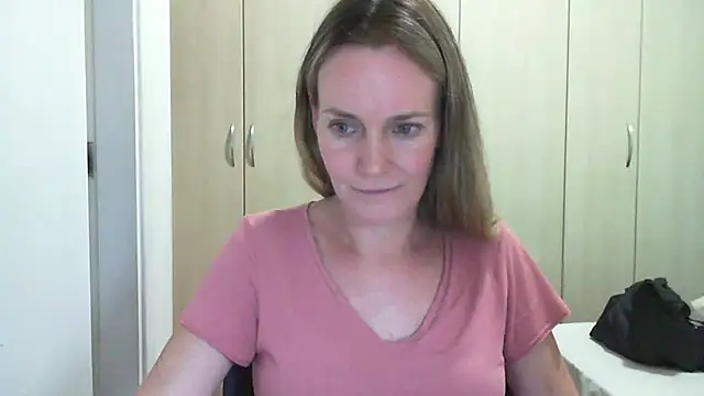 Annylove1 online show from March 4, 9:43 pm