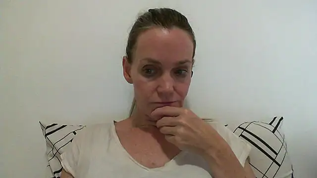 Annylove1 online show from March 22, 12:17 am