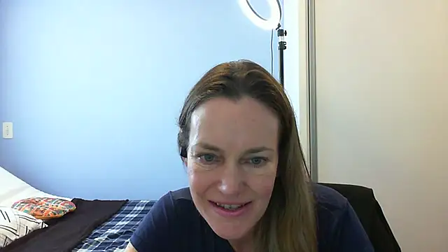 Annylove1 online show from November 5, 11:43 am