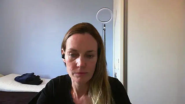 Annylove1 online show from November 12, 3:34 pm