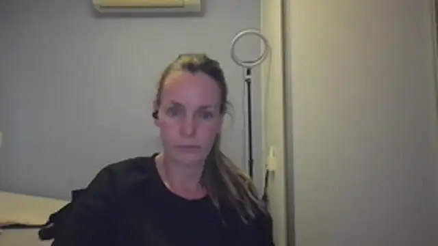 Annylove1 online show from November 17, 12:16 am