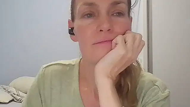 Annylove1 online show from March 12, 12:17 am