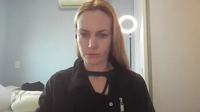 Annylove1 online show from May 28, 10:45 am