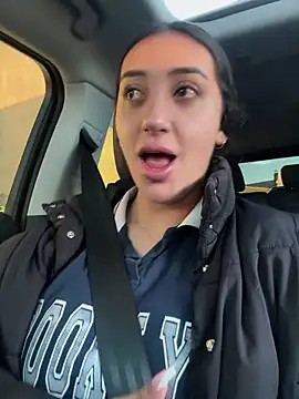 Snapshot of Hannahoff chatting on September 20, 10:22 pm Hannahoff online show from September 20, 10:22 pm