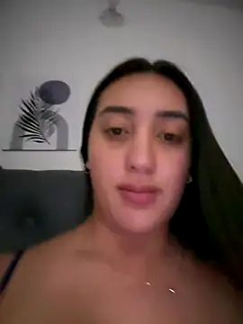 Snapshot of Hannahoff chatting on October 12, 9:47 pm Hannahoff online show from October 12, 9:47 pm