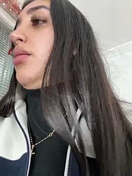 Hannahoff online show from December 17, 2:06 am