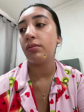 Hannahoff online show from February 10, 9:19 pm