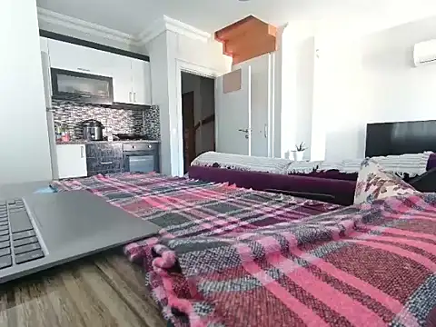 ALPHANDRE online show from December 15, 7:34 am