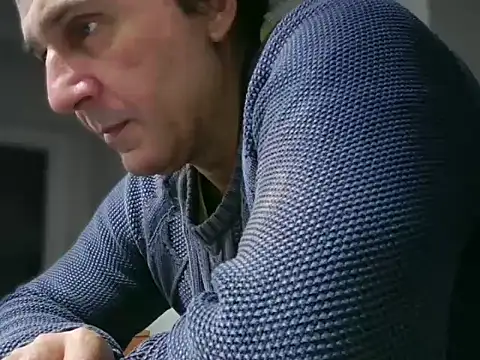 Snapshot of ALPHANDRE chatting on February 4, 7:09 pm ALPHANDRE online show from February 4, 7:09 pm